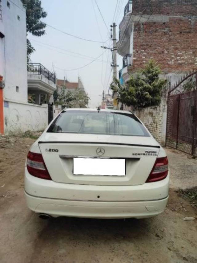 https://images10.gaadi.com/usedcar_image/4523222/original/processed_df782749-4d3c-44d0-9c06-3a25048851ef.jpg?imwidth=6401