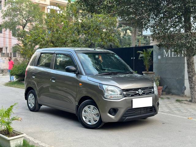 https://images10.gaadi.com/usedcar_image/4523228/original/processed_9c41cf0b667d3c22fe8b1dbf785916f6.jpg?imwidth=6400