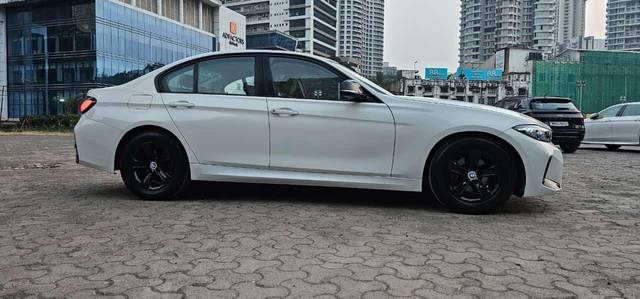 https://images10.gaadi.com/usedcar_image/4523230/original/processed_82288c0f1b2ea1d9f845d2fbef7a06ca.jpg?imwidth=6401