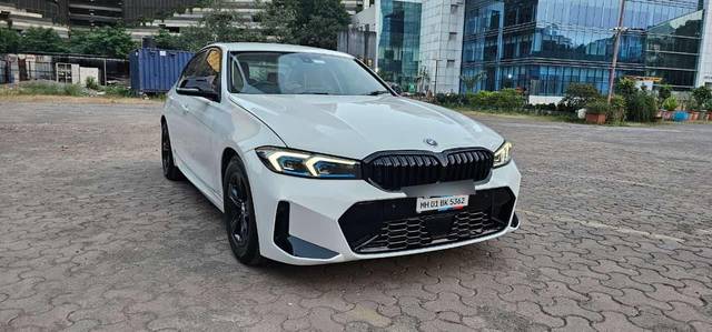 https://images10.gaadi.com/usedcar_image/4523230/original/processed_cc12268c139f6e388bab6197ccd3d316.jpg?imwidth=6400