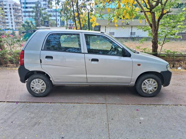 https://images10.gaadi.com/usedcar_image/4523231/original/processed_9886c934fac5ec3f9662ec8271c26647.jpg?imwidth=6401