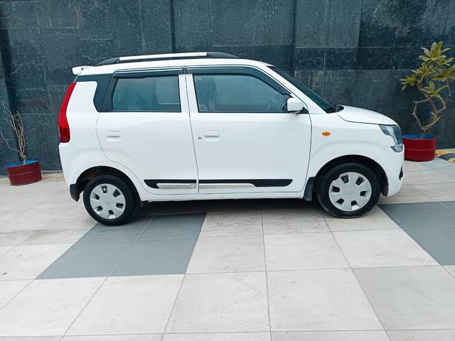 https://images10.gaadi.com/usedcar_image/4523243/original/46889865078f596a173e59f7f96312bb.jpg?imwidth=6401