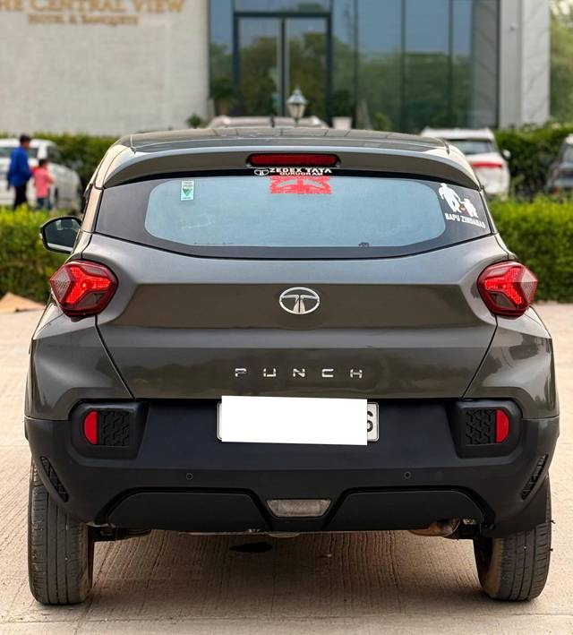 https://images10.gaadi.com/usedcar_image/4523246/original/processed_2557b6eb97c6268ea7df01857649dd89.jpg?imwidth=6401