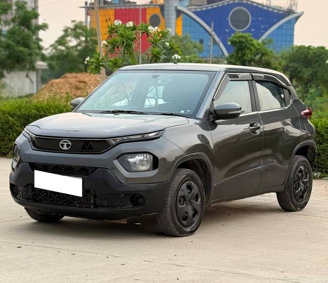 https://images10.gaadi.com/usedcar_image/4523246/original/processed_b80a90a513b1f677325ce6608d3ea85d.jpg?imwidth=6402