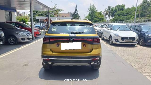 https://images10.gaadi.com/usedcar_image/4523248/original/processed_8d8fe416e2966208e5e99af417ace43d.jpg?imwidth=6402