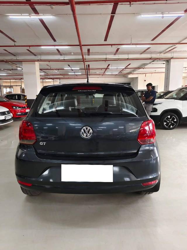 https://images10.gaadi.com/usedcar_image/4523250/original/processed_7d6a65067b522e1caeae98f49de9fd3e.jpg?imwidth=6401