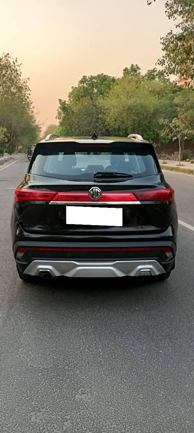 https://images10.gaadi.com/usedcar_image/4523253/original/processed_0da3677c51f83df6a5b6630c1c77dbfa.jpg?imwidth=6401