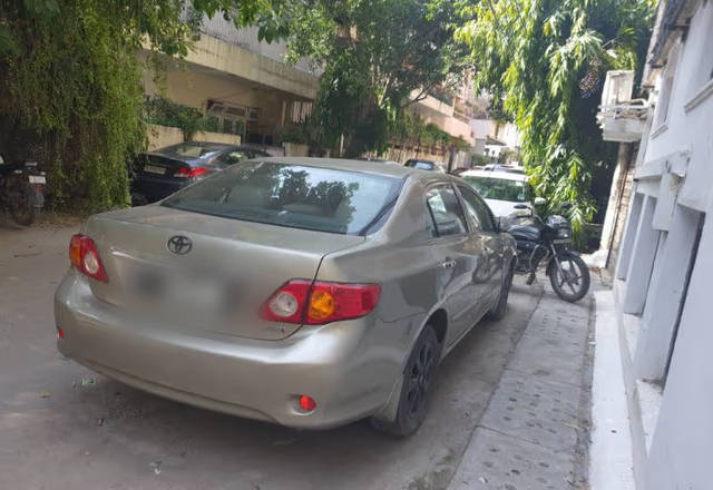 https://images10.gaadi.com/usedcar_image/4523257/original/fd8eac99-a3b1-459a-b89b-b91207cc46d0.?imwidth=6402