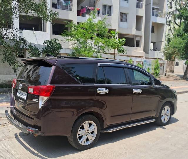 https://images10.gaadi.com/usedcar_image/4523261/original/processed_e5e17d182c4ff45ce9bf79f17c800537.jpg?imwidth=6402