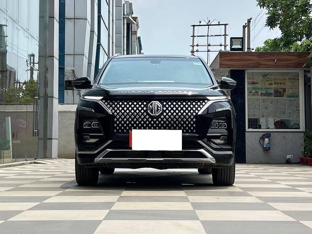 https://images10.gaadi.com/usedcar_image/4523264/original/processed_9ebb7fac3deb4f47227683f76973ceef.jpg?imwidth=6400