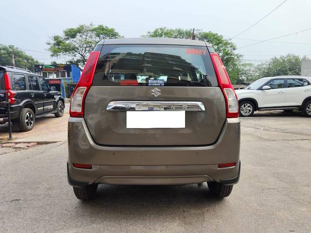 https://images10.gaadi.com/usedcar_image/4523265/original/processed_ca16066c6081f9c8021808430ab4a37c.jpeg?imwidth=6401