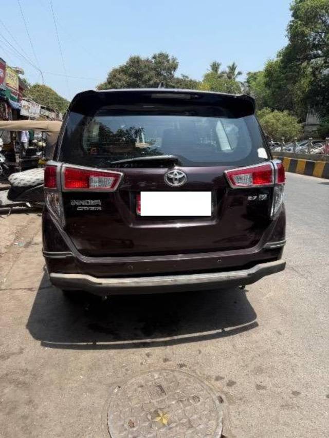 https://images10.gaadi.com/usedcar_image/4523267/original/processed_cc6e10ba-b22a-4752-a2a3-8b53d918f66e.jpeg?imwidth=6400