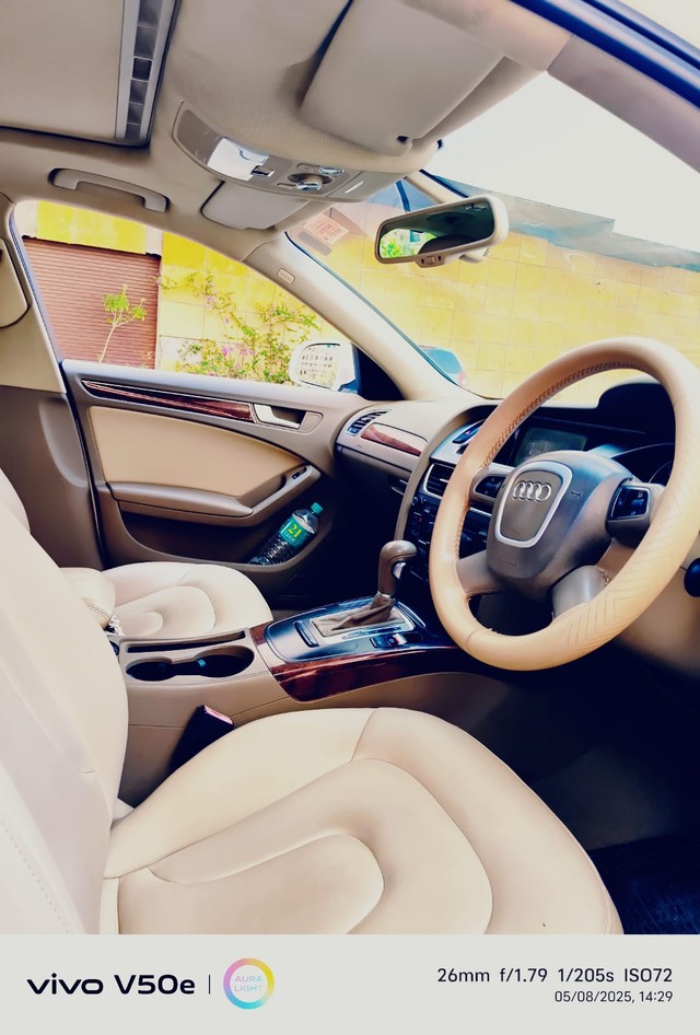 Second-hand 2011 Audi A4 2.0 TDI for sale in Nagpur-8