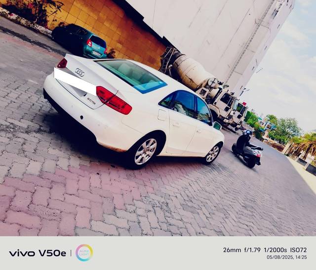 https://images10.gaadi.com/usedcar_image/4523270/original/processed_8d4c852bbf86029847df2e6298cd6598.jpg?imwidth=6402