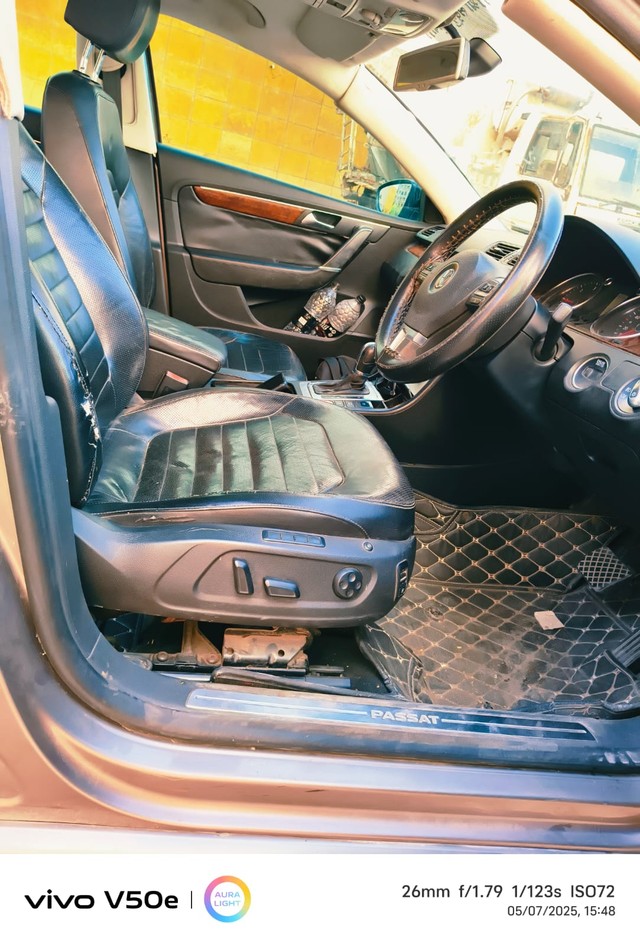 Second-hand 2011 Volkswagen Passat Diesel Comfortline 2.0 TDI for sale in Nagpur-9