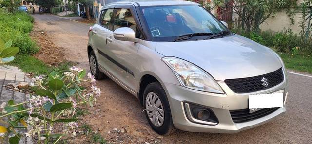 https://images10.gaadi.com/usedcar_image/4523315/original/processed_c7158be7c856618a2ba33dad4a61f665.jpg?imwidth=6400