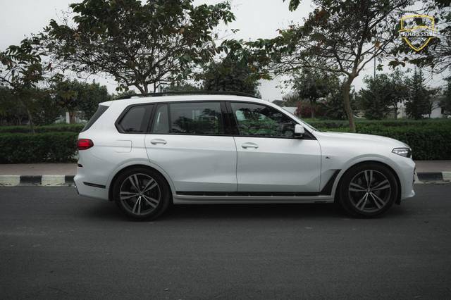 https://images10.gaadi.com/usedcar_image/4523344/original/processed_2daea80bc964b5a502ebfadb43fb54ca.jpg?imwidth=6401