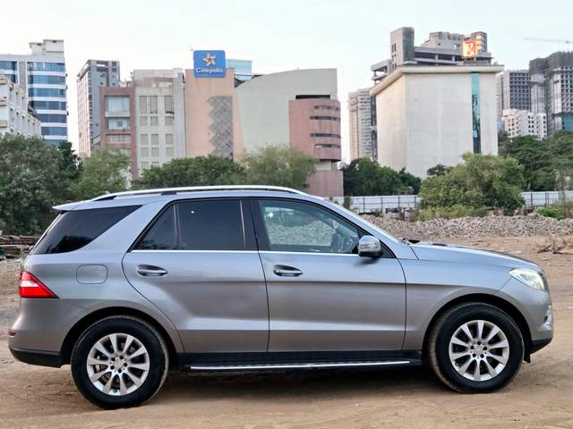 https://images10.gaadi.com/usedcar_image/4523348/original/processed_a144fd62af43aabeaf77f17f2941ec30.jpg?imwidth=6401