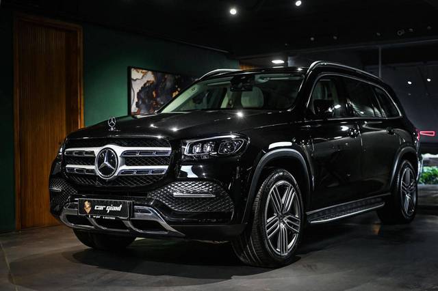 https://images10.gaadi.com/usedcar_image/4523359/original/processed_02d55f74e02de99caa6e2a3de9f33501.jpg?imwidth=6402