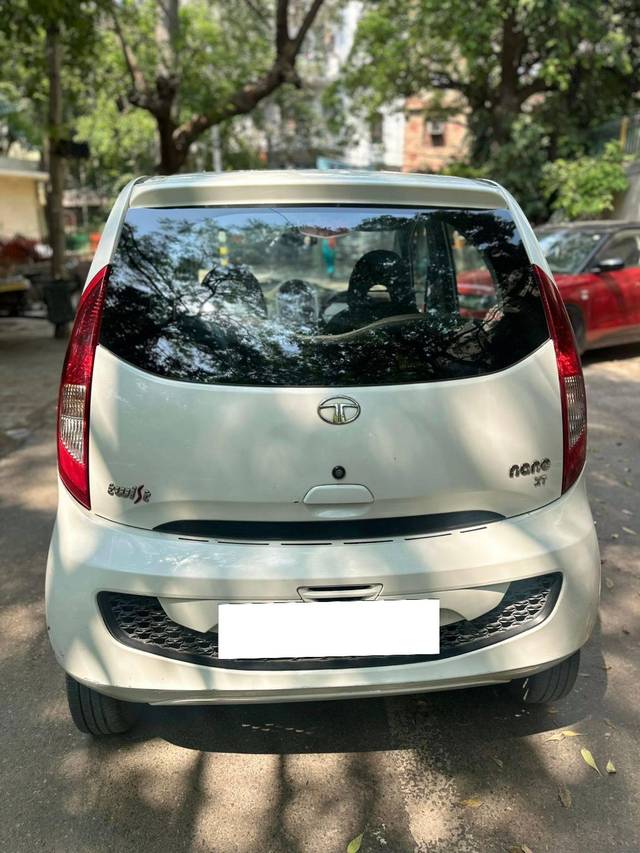 https://images10.gaadi.com/usedcar_image/4523360/original/processed_09f225d32dd8a6dfbc73333414f33514.jpg?imwidth=6401