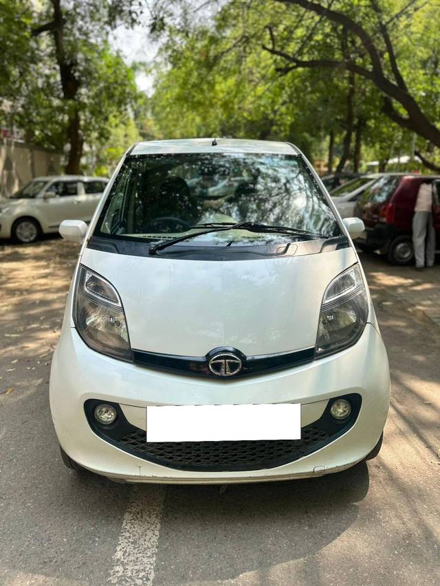 https://images10.gaadi.com/usedcar_image/4523360/original/processed_2433fa80a2af0db66e7243950fa0f8f3.jpg?imwidth=6402