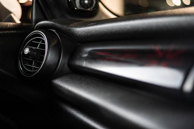 https://images10.gaadi.com/usedcar_image/4523363/original/73b632b4a5bb955d047c97dbba1b6542.jpg?imwidth=6402