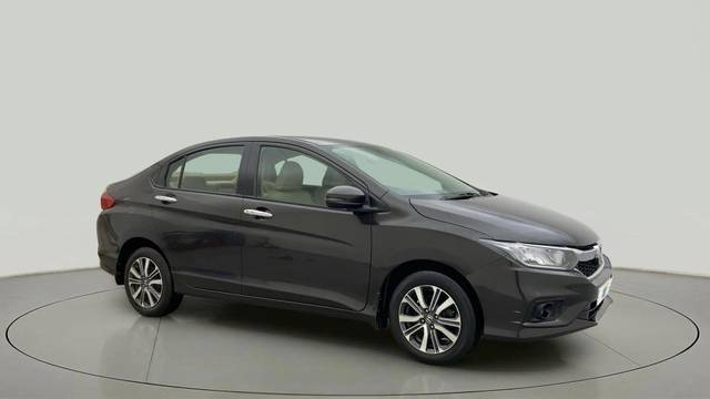 https://images10.gaadi.com/usedcar_image/4523365/original/b9a2ffc5a6df84e989f1be7cf146debc.jpg?imwidth=6400