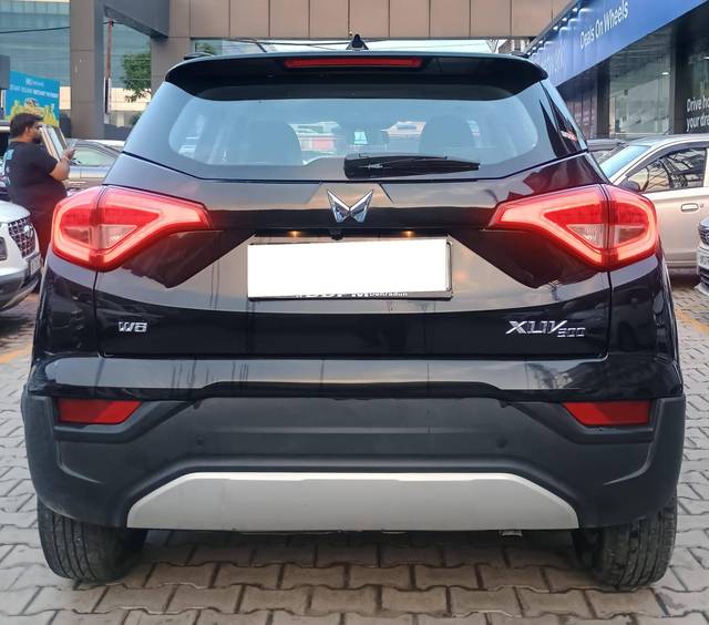 https://images10.gaadi.com/usedcar_image/4523371/original/processed_720ce903d10730b0f228e6829ef76f4a.jpg?imwidth=6402