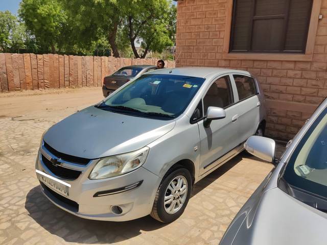 https://images10.gaadi.com/usedcar_image/4523374/original/processed_386d148b2634e99b3adc666fcbfd3be2.jpg?imwidth=6401