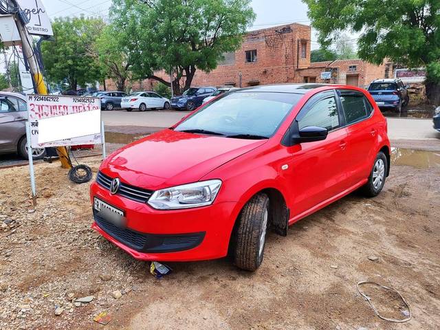 https://images10.gaadi.com/usedcar_image/4523377/original/processed_35b4bdf951017d2dbb6b4560e97d25b5.jpg?imwidth=6401