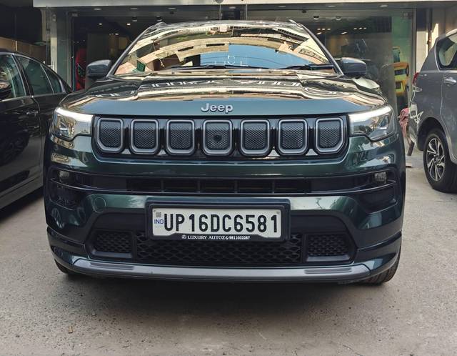 https://images10.gaadi.com/usedcar_image/4523382/original/processed_7ae621a707bb4a2d666eb8d7a250c37d.jpg?imwidth=6400