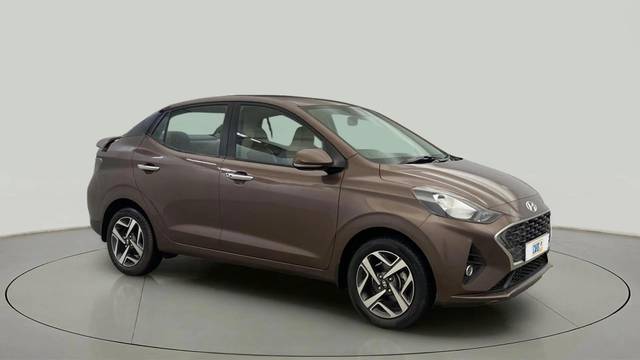 https://images10.gaadi.com/usedcar_image/4523385/original/a3bf42aacbcd25af9a74b435ddac10b6.jpg?imwidth=6400