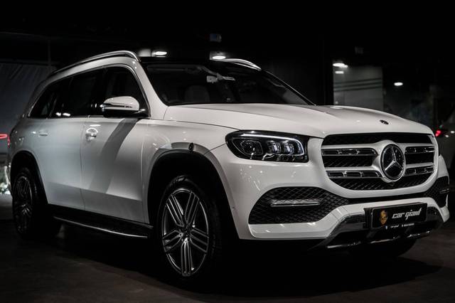 https://images10.gaadi.com/usedcar_image/4523387/original/processed_f1b976141e7e06d4fd56b44ebf7f2c33.jpg?imwidth=6402
