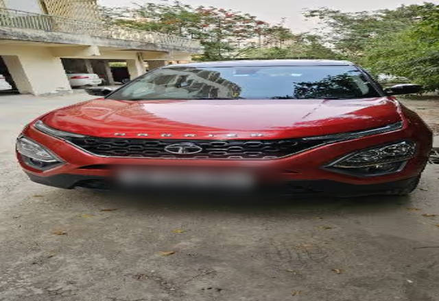 https://images10.gaadi.com/usedcar_image/4523437/original/7b335196-2216-4846-b7e6-d833e3c4c8ff.?imwidth=6400