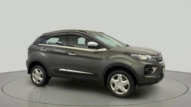 https://images10.gaadi.com/usedcar_image/4523441/original/1ccf7750d4d176532c0f4f773c3fbfc2.jpg?imwidth=6400