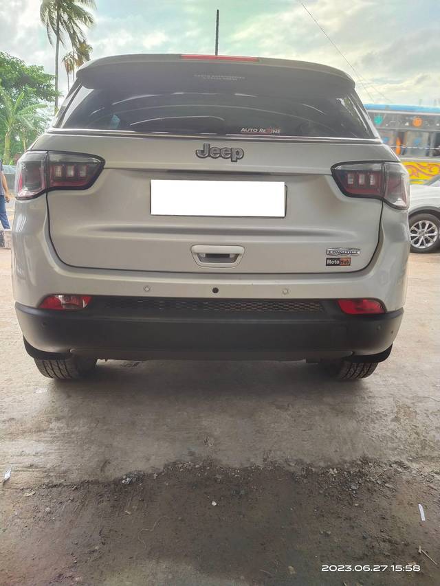 https://images10.gaadi.com/usedcar_image/4523442/original/processed_3d548ee1d4e06514b7e6a457ee577612.jpg?imwidth=6401