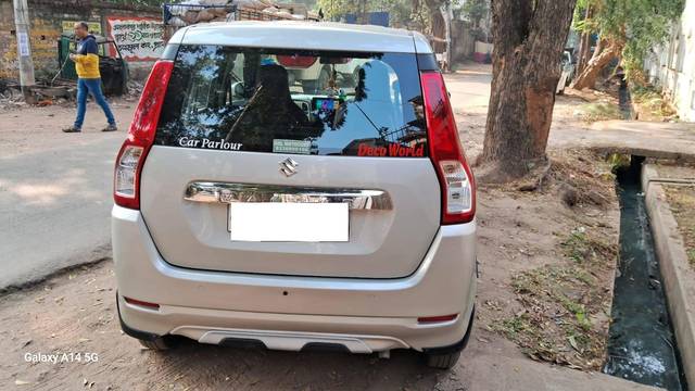 https://images10.gaadi.com/usedcar_image/4523447/original/processed_bbfcd478aa029656303f10d91f4738ea.jpg?imwidth=6401
