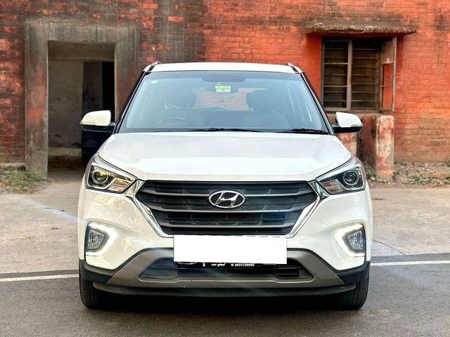 https://images10.gaadi.com/usedcar_image/4523449/original/processed_c9587272c72251f5ff4b1addbefe95cd.jpg?imwidth=6402