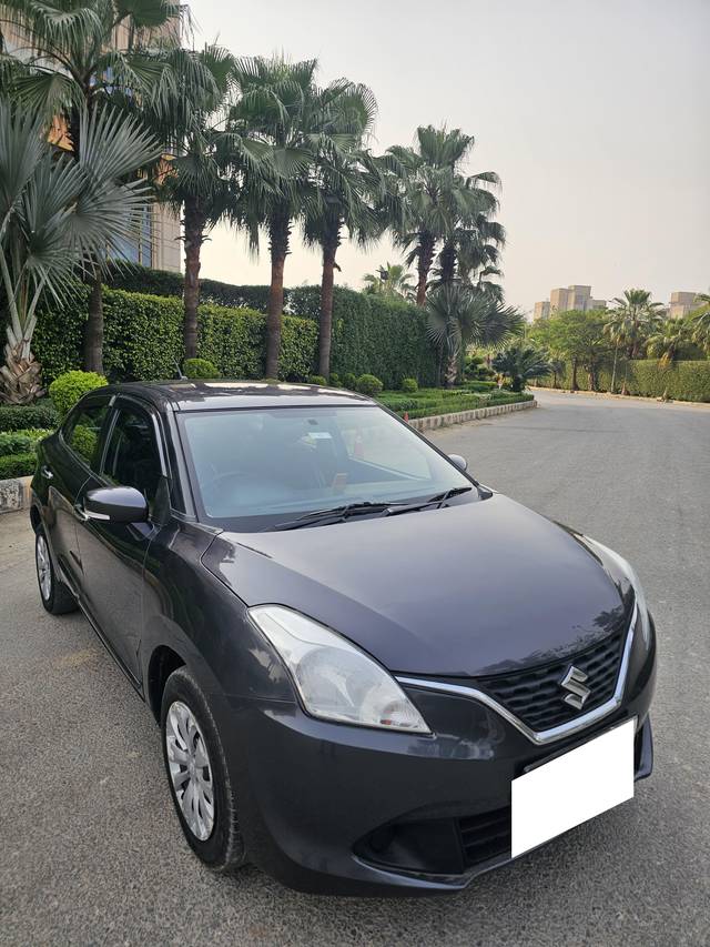 https://images10.gaadi.com/usedcar_image/4523452/original/processed_15b85608fea19810dabaffa2d0d545dd.jpg?imwidth=6401