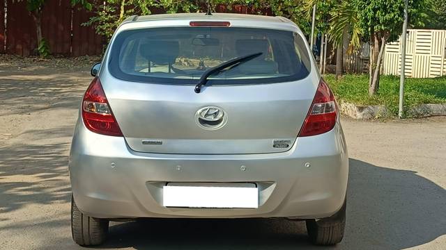 https://images10.gaadi.com/usedcar_image/4523458/original/processed_70700f9eb60ea26039dea98403ee7e35.jpg?imwidth=6402