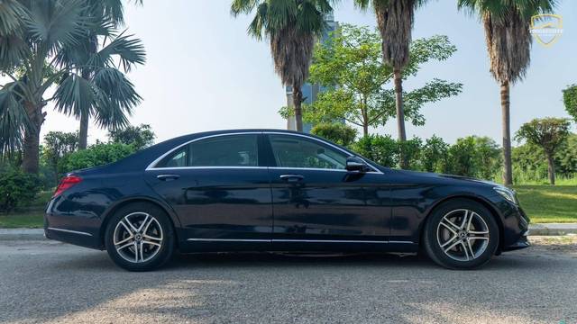 https://images10.gaadi.com/usedcar_image/4523463/original/processed_0bf8b32379bce8fcb6c4fbd1ba88a9c0.jpg?imwidth=6401