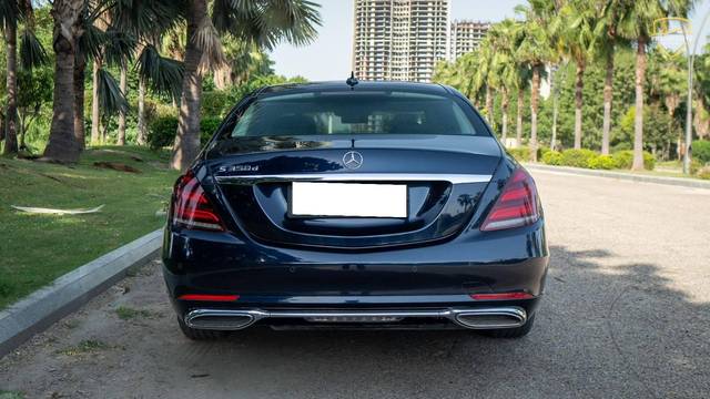 https://images10.gaadi.com/usedcar_image/4523463/original/processed_6cf17af9b5085ed9dbffa2adf65e8145.jpg?imwidth=6402