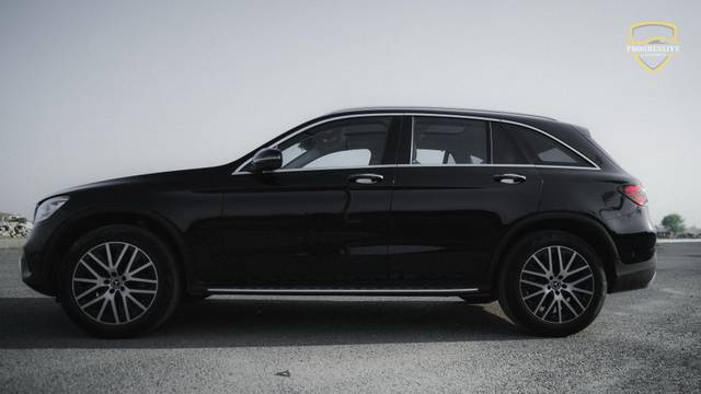 https://images10.gaadi.com/usedcar_image/4523471/original/processed_eaf7265ee6e78c07691bbdad8d72957a.jpg?imwidth=6402