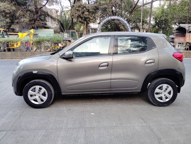 https://images10.gaadi.com/usedcar_image/4523482/original/7ea0c7a834cbd0fd3a21bd495d83eda8.jpeg?imwidth=6402