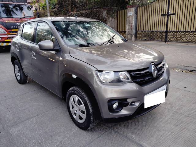 https://images10.gaadi.com/usedcar_image/4523482/original/processed_b6faf1982fe7ff65a8dc6df9573e739d.jpeg?imwidth=6400
