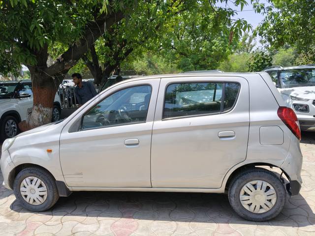 https://images10.gaadi.com/usedcar_image/4523488/original/bc26394180fb08fde5093238d6d137e0.jpg?imwidth=6402