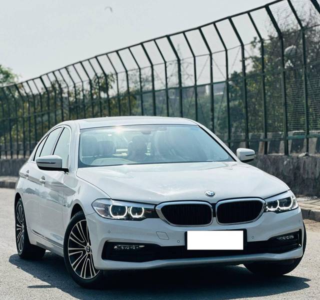https://images10.gaadi.com/usedcar_image/4523489/original/processed_d419cb1e79c7e42a9e6ee16923f6a6c0.jpg?imwidth=6400