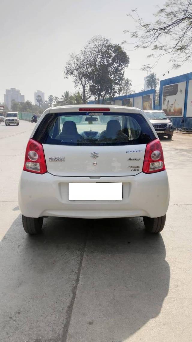 https://images10.gaadi.com/usedcar_image/4523499/original/processed_f1b3bfb3ed2f809705a430507b492918.jpg?imwidth=6402