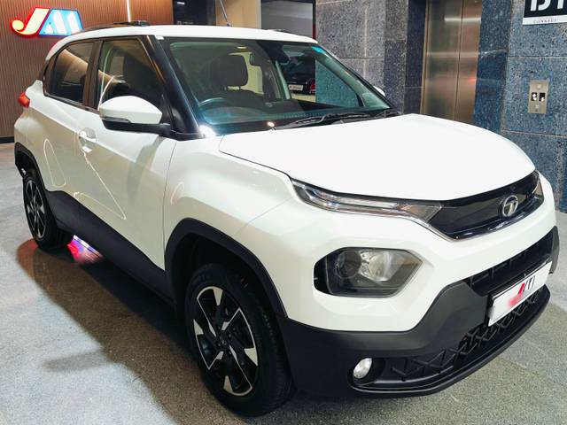 https://images10.gaadi.com/usedcar_image/4523500/original/processed_fdff24a463c48a4a2e204db42383ad76.jpg?imwidth=6400