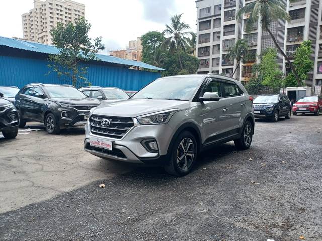 https://images10.gaadi.com/usedcar_image/4523508/original/8d7cb965acb034e57f60cf9c122f5ea7.jpeg?imwidth=6402